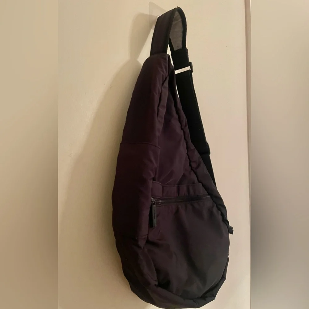 LL Bean Healthy Ameribag Sling Back Bag Black Adjustable Strap Medium